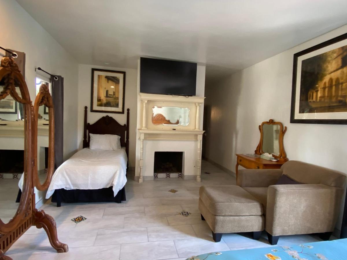 Villa Rosa Inn Santa Barbara Bagian luar foto