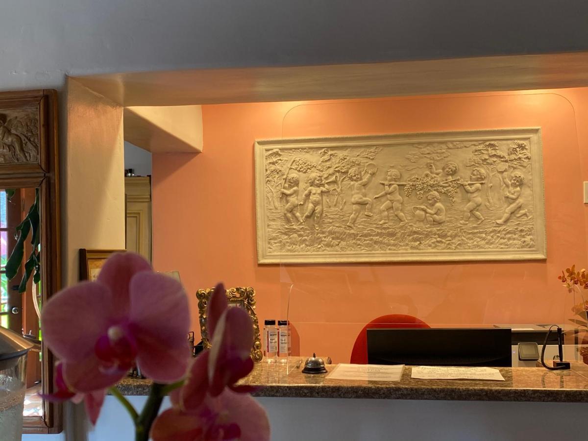 Villa Rosa Inn Santa Barbara Bagian luar foto